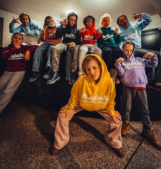 Představ si až se v tomhle budou tvoje děti prohánět po městě... 😆 aka dětská kolekce HJZLMSMZJHLV online na pioshop.cz 🛒...